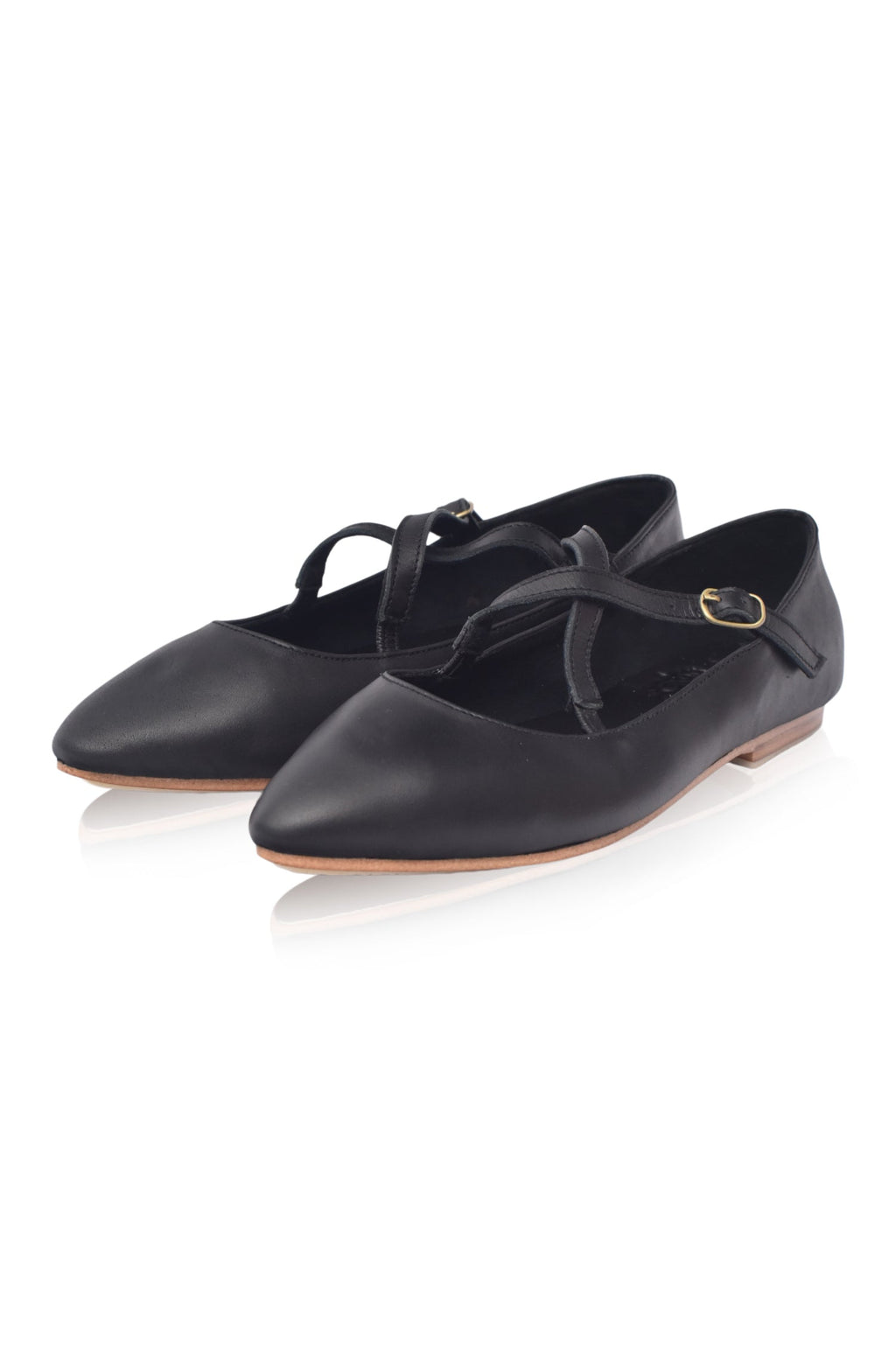 Bella Vita Criss-Cross Pointed Flats