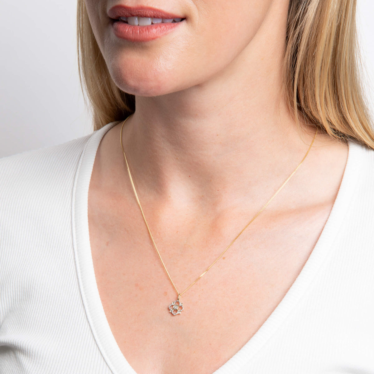 Elements Gold Diamond Floral Pendant